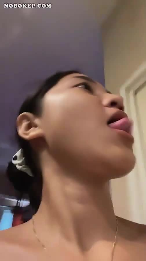 Bokep_Indo_Live_Cybel_Pascol_Doain_Handuknya_Merosot.mp4