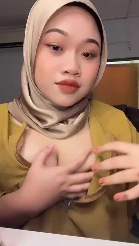 Sama_sepupu_pas_lagi_ada_acara_keluarga.mp4